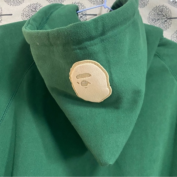 BAPE Green Loose-Fitting Hoodie With Lettering Drawstring - Picture 5 of 7